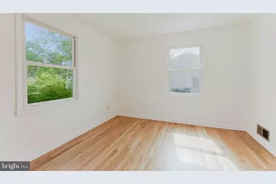 10914 Woodhaven Drive, Fairfax, VA 22030 - Photo 13