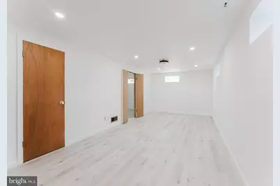 10914 Woodhaven Drive, Fairfax, VA 22030 - Photo 15