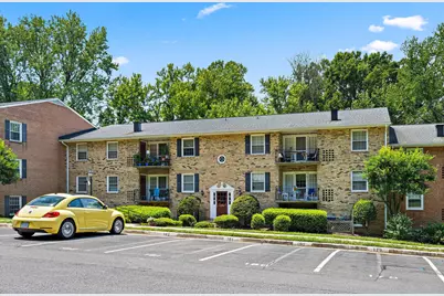3860 Lyndhurst Drive #101, Fairfax, VA 22031 - Photo 3