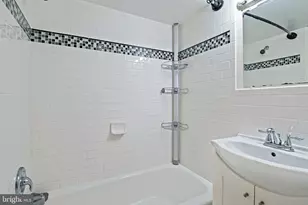3860 Lyndhurst Dr, Fairfax, VA 22031 - Photo 19