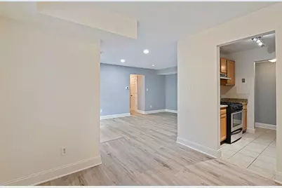 3860 Lyndhurst Drive #101, Fairfax, VA 22031 - Photo 9