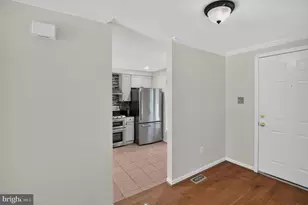 10612 Railroad Ct, Fairfax, VA 22030 - Photo 13