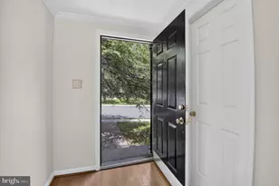 10612 Railroad Ct, Fairfax, VA 22030 - Photo 3