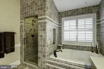 10501 Chancery Court, Fairfax, VA 22030 - Photo 9