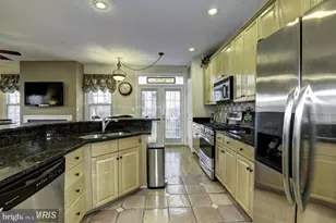 10501 Chancery Ct, Fairfax, VA 22030 - Photo 21