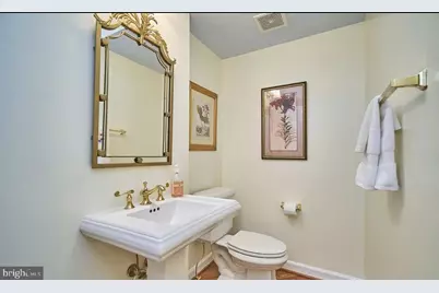 10084 Daniels Run Way, Fairfax, VA 22030 - Photo 13