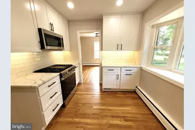 10242 Stratford Avenue, Fairfax, VA 22030 - Photo 11