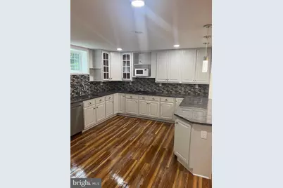10504 Trowbridge Court, Fairfax, VA 22030 - Photo 9