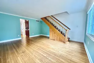 10710 Ashby Pl, Fairfax, VA 22030 - Photo 3