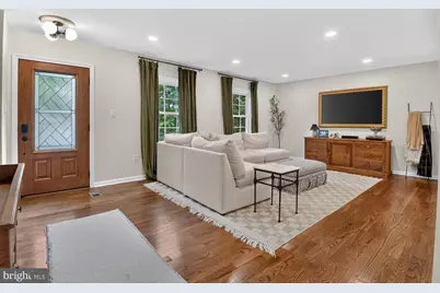 4020 Roberts Road, Fairfax, VA 22032 - Photo 3