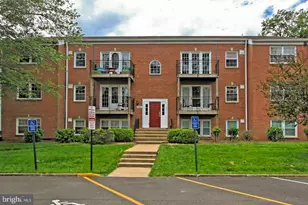 9481 Fairfax Blvd, Fairfax, VA 22031 - Photo 1