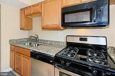 9481 Fairfax Boulevard #304, Fairfax, VA 22031 - Photo 7