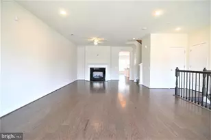 3974 Norton Pl, Fairfax, VA 22030 - Photo 7