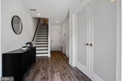 3509 Sutton Heights Circle, Fairfax, VA 22031 - Photo 3