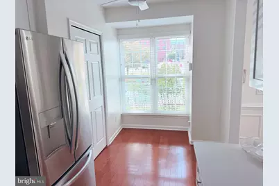 4101 Lexington Court, Fairfax, VA 22030 - Photo 3