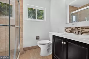 10641 Ashby Pl, Fairfax, VA 22030 - Photo 13