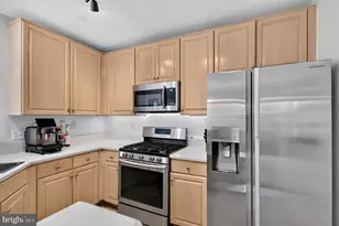 10349 Sager Ave, Fairfax, VA 22030 - Photo 15