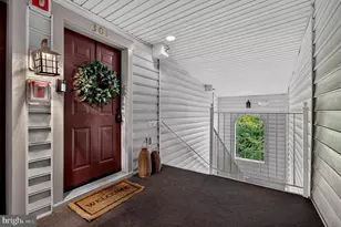 10349 Sager Ave, Fairfax, VA 22030 - Photo 3