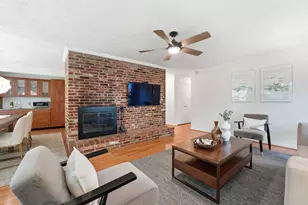 3414 Country Hill Dr, Fairfax, VA 22030 - Photo 7