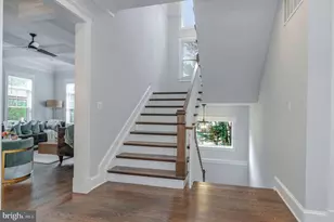 10704 Warwick Ave, Fairfax, VA 22030 - Photo 11