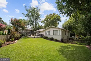 3426 Brookwood Dr, Fairfax, VA 22030 - Photo 29