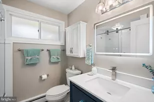 3426 Brookwood Dr, Fairfax, VA 22030 - Photo 19