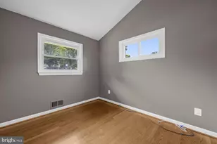 4216 Sideburn Rd, Fairfax, VA 22030 - Photo 9