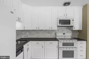 4216 Sideburn Rd, Fairfax, VA 22030 - Photo 13