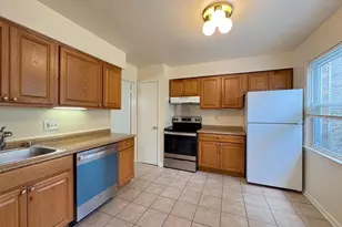 4104 Sideburn Rd, Fairfax, VA 22030 - Photo 3