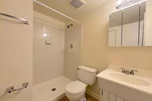 4104 Sideburn Rd, Fairfax, VA 22030 - Photo 29