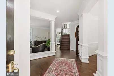 10090 Cover Place, Fairfax, VA 22030 - Photo 3