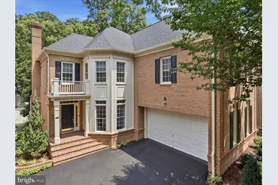 10090 Cover Place, Fairfax, VA 22030 - Photo 1