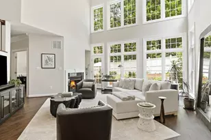 10090 Cover Pl, Fairfax, VA 22030 - Photo 5
