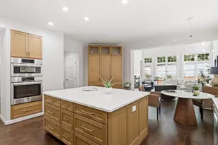 10090 Cover Pl, Fairfax, VA 22030 - Photo 11