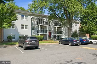 9453 Fairfax Blvd, Fairfax, VA 22031 - Photo 3