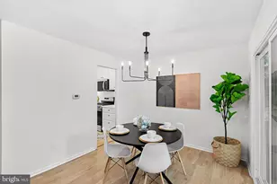 10217 Shiloh St, Fairfax, VA 22030 - Photo 13