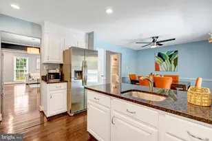 3991 Wilcoxson Dr, Fairfax, VA 22031 - Photo 17