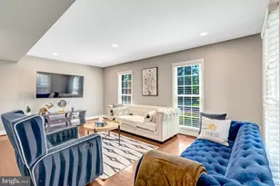 3991 Wilcoxson Dr, Fairfax, VA 22031 - Photo 11