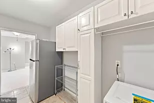 10725 W West Dr, Fairfax, VA 22030 - Photo 17
