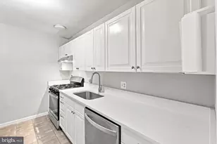 10725 W West Dr, Fairfax, VA 22030 - Photo 15