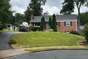 10719 Jones St, Fairfax, VA 22030 - Photo 1