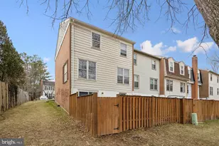 3940 Bradwater St, Fairfax, VA 22031 - Photo 37