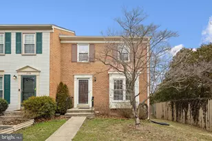 3940 Bradwater St, Fairfax, VA 22031 - Photo 1