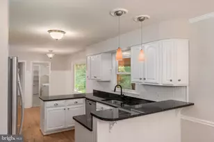 3514 Cobb Dr, Fairfax, VA 22030 - Photo 31