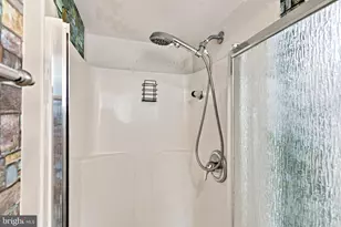4230 Ardmore Pl, Fairfax, VA 22030 - Photo 37