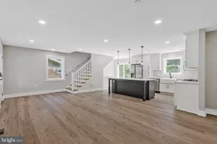 10211 Stratford Ave, Fairfax, VA 22030 - Photo 3