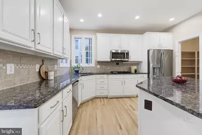 3810 Daniels Run Court, Fairfax, VA 22030 - Photo 15