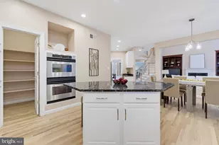 3810 Daniels Run Ct, Fairfax, VA 22030 - Photo 21
