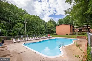 10028 Mosby Woods Dr, Fairfax, VA 22030 - Photo 19