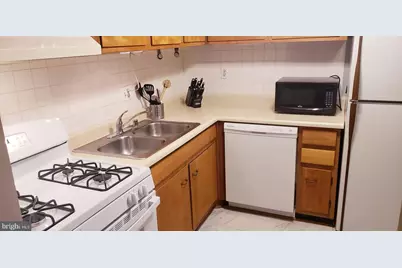 10028 Mosby Woods Drive #232, Fairfax, VA 22030 - Photo 7